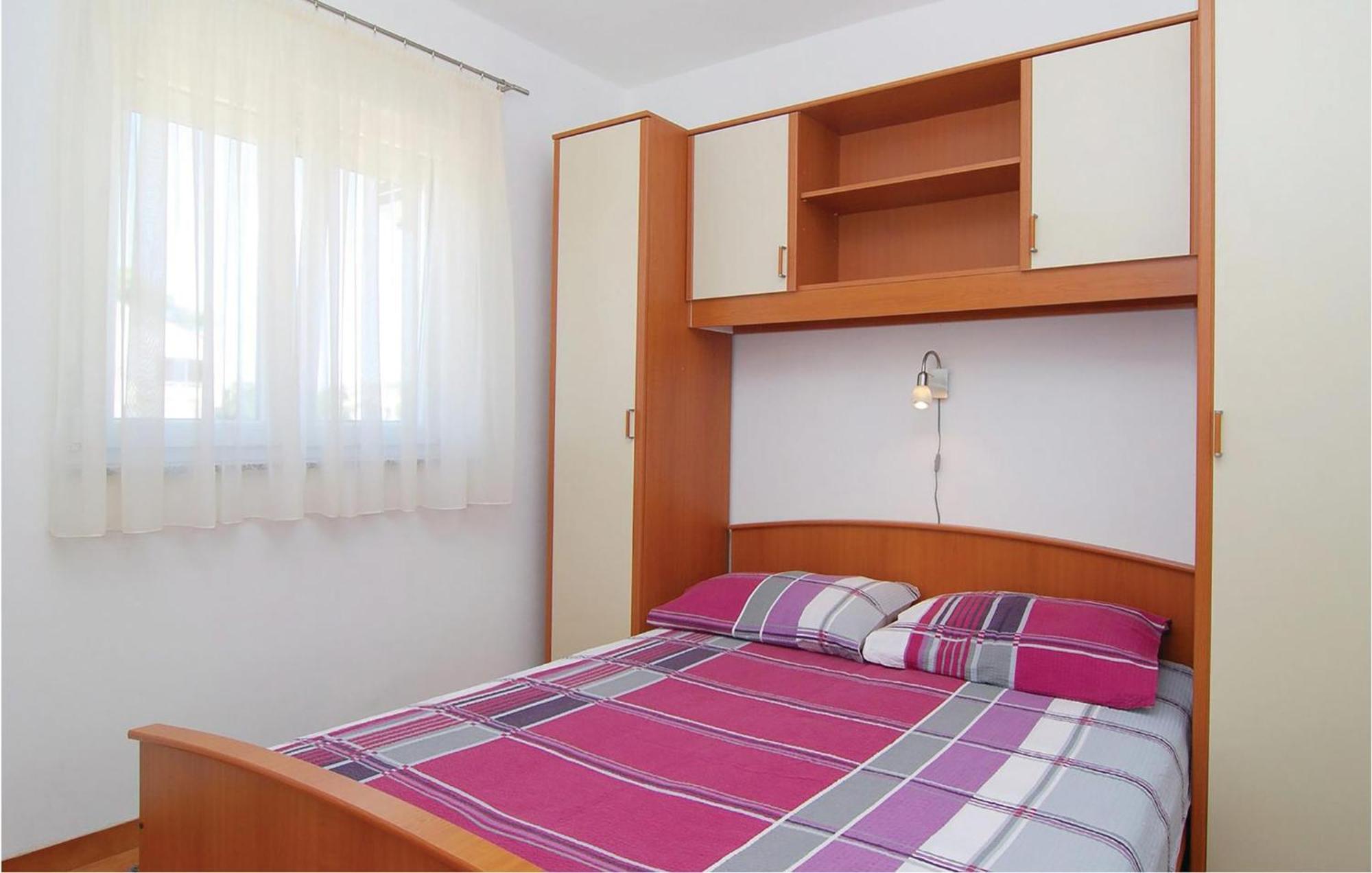 2 Bedroom Nice Apartment In Vir Exterior foto